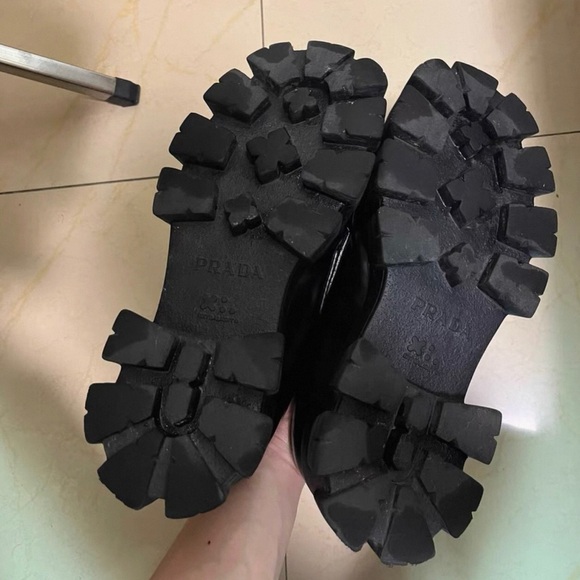 Prada Women's Black Platform Loafers - Picture 4 of 6